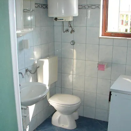 Apartment Ante - 50 M From The Sea