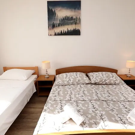 Ante Apartman *