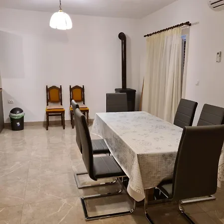 Ante - 50 M From The Sea Apartment